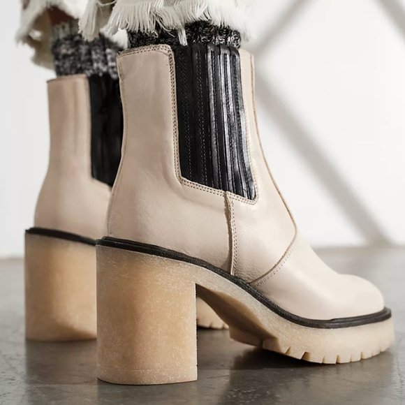 White Leather Free People James Chelsea Heeled Boots in Bone - Picture 3 of 17
